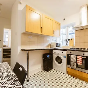 https://mile-end-double-rooms-86a.cambridgehotelsuk.com